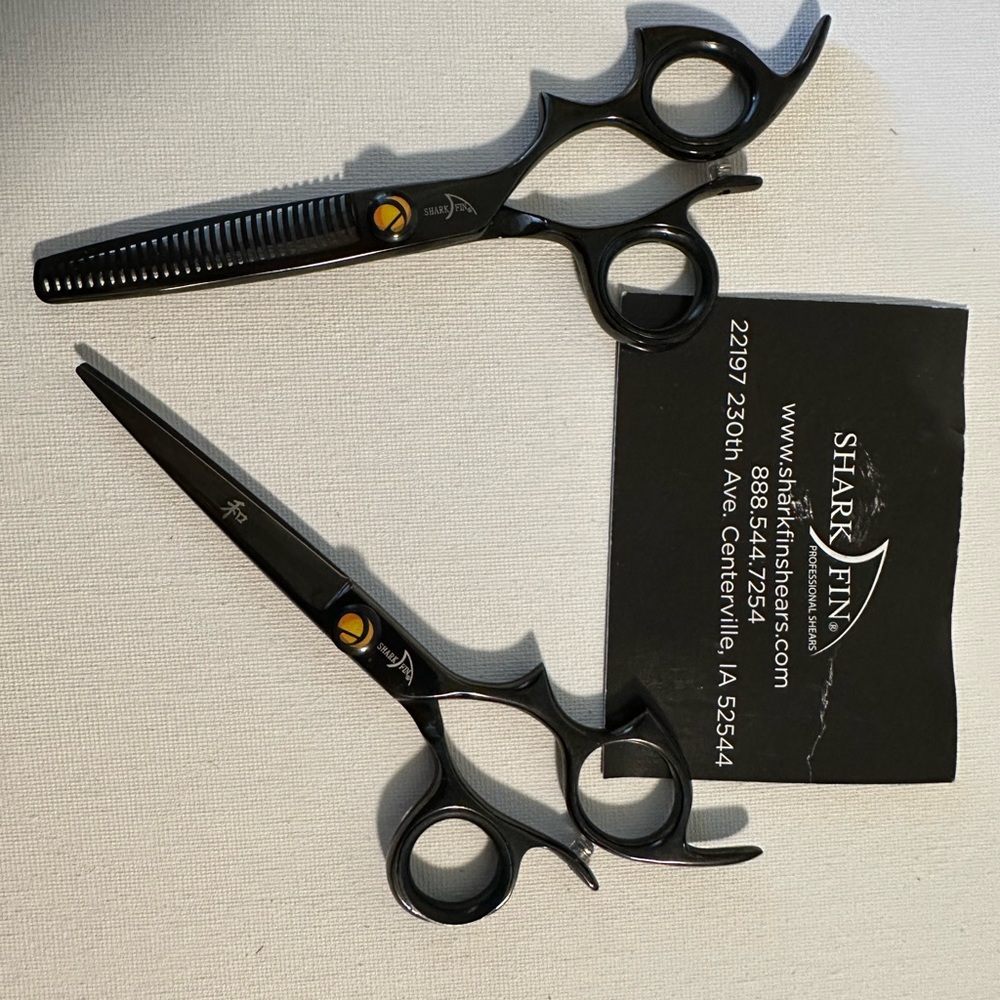 Sharkphin Shears with thinning shears